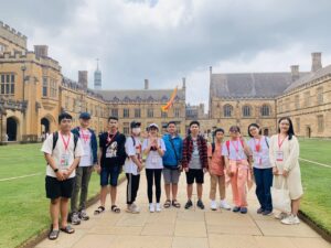 29 21 doan hoc sinh istudent tham quan dh sydney trong khuon kho chuong trinh du hoc tet 2020